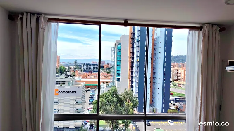 Ventanal de apartamento en Bogotá con los vidrios limpios por dentro y por fuera